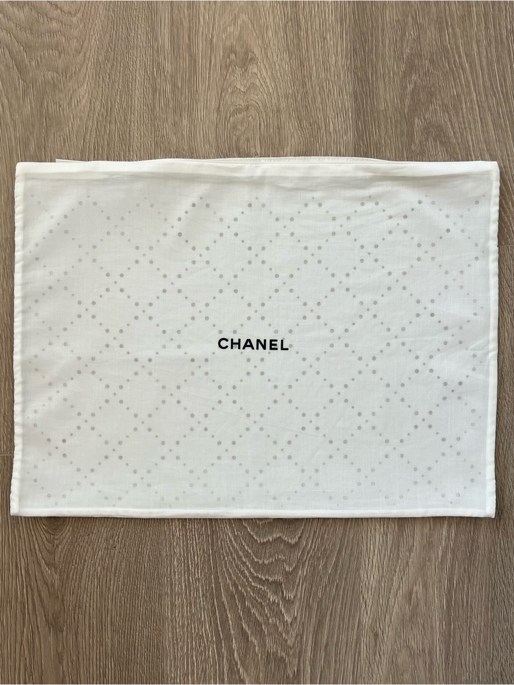 Chanel dust bag (C353)